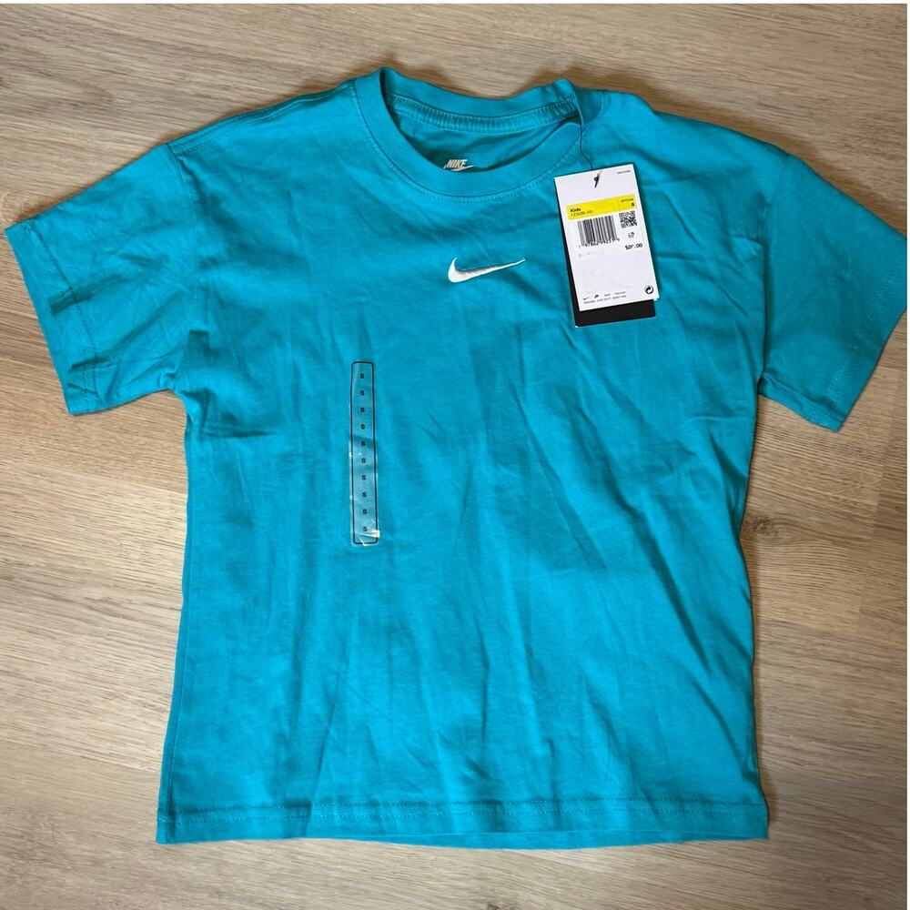 Nike T-shirt Kids size Small 8 Teal NWT